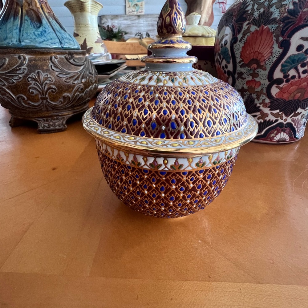 Vintage hand painted Amari Gilded 24k gold leaf